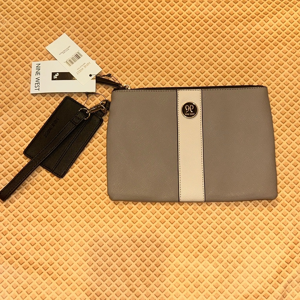Nine West Natala SLG Wristlet Bag in Greystone - New with Tags